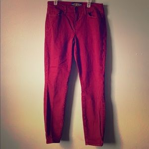 LIKE NEW red Lucky jeans!
